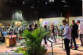 worshipday320.jpg (Medium)