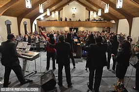 riverdaleworship2.jpg (Medium)