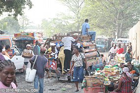 Haiti25.2.10am_2.JPG (Medium)