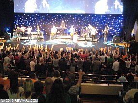 Planetshakers - 43.jpg (Medium)