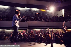 Planetshakers - 22.jpg (Medium)